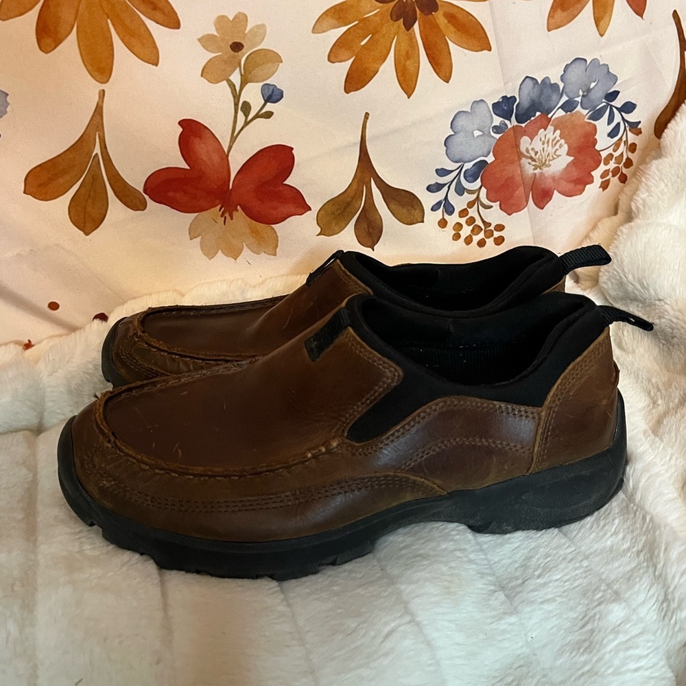Lands’ End Mens 8.5D All Weather Leather Moccasin SlipOn Outdoor Hiking Shoes